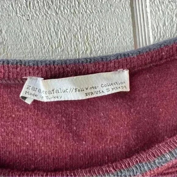 Zara Women's Burgundy Blue Striped Oversized Sweater Size Small - Picture 4 of 4